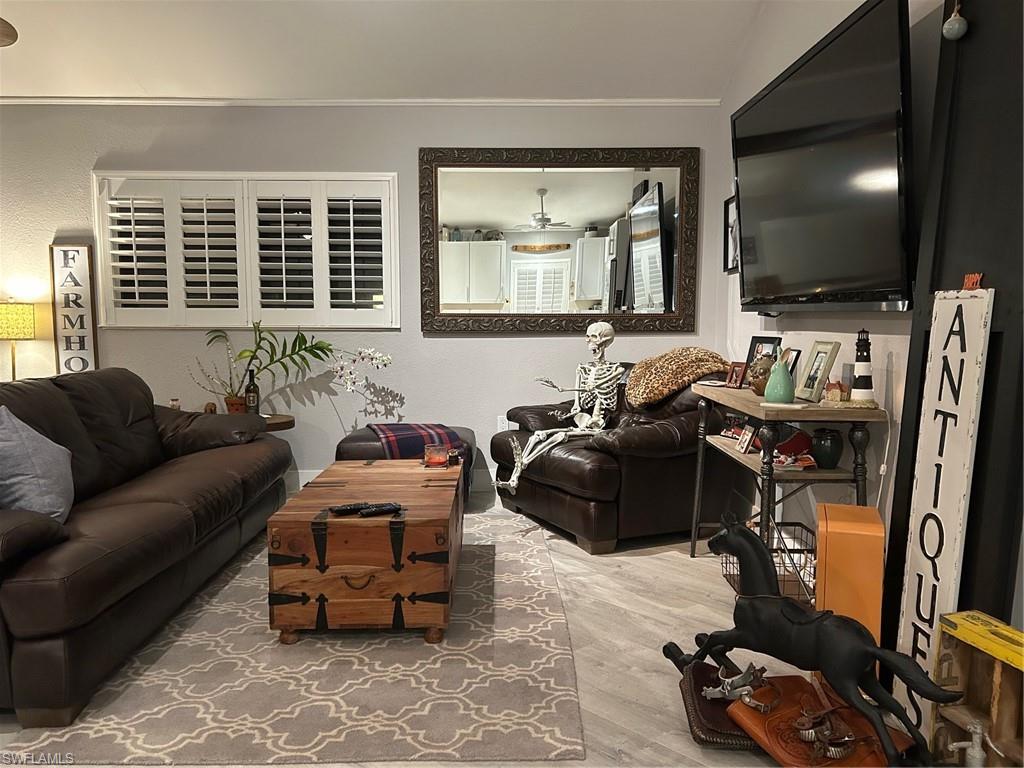 237 Jolly Roger Dr Property Photo 11