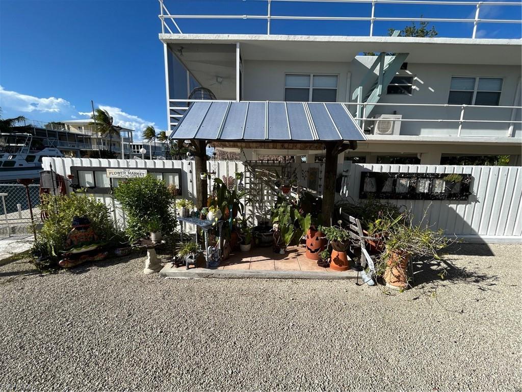 237 Jolly Roger Dr Property Photo 41