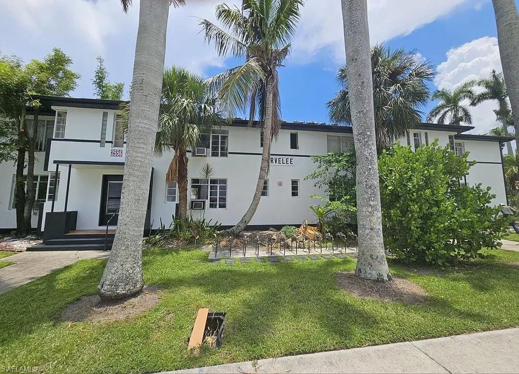 2554/2556 First Property Photo 2