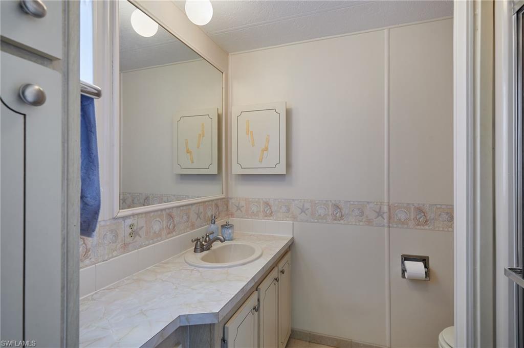 15 Ilex St Property Photo 16