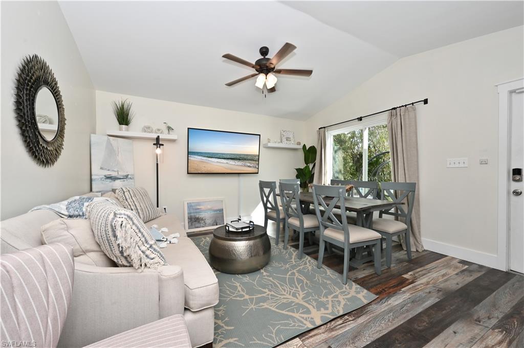 793 95th Ave N Property Photo 10