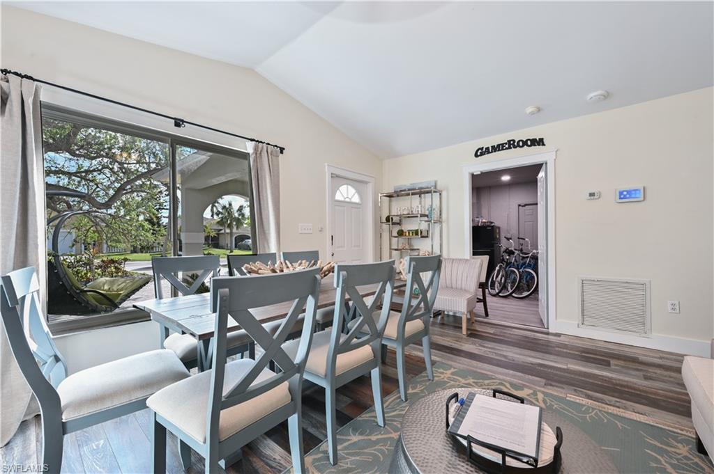 793 95th Ave N Property Photo 13