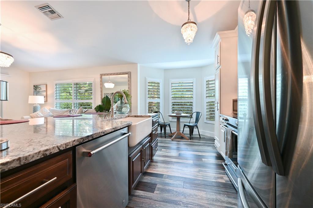 793 95th Ave N Property Photo 14