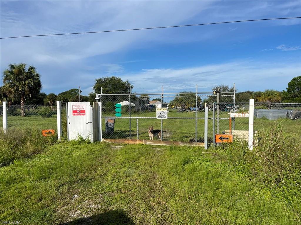 360 S Brida St Property Photo 2