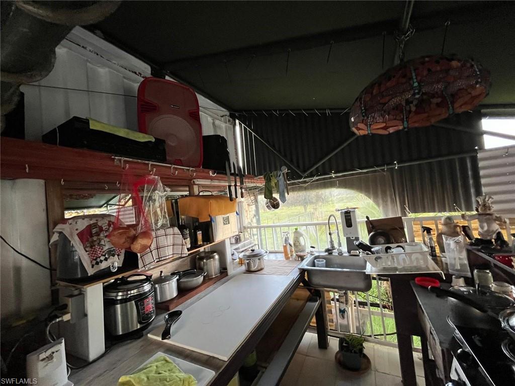 360 S Brida St Property Photo 5