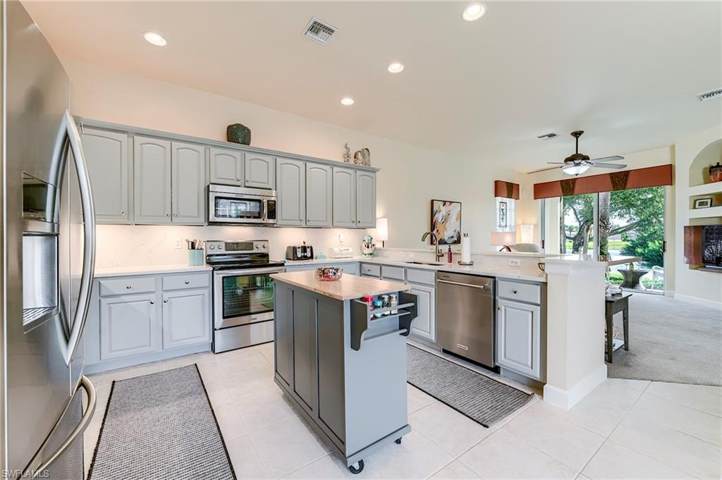 8920 Crown Colony Blvd Property Photo 13