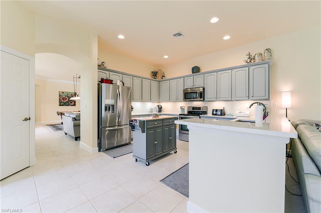 8920 Crown Colony Blvd Property Photo 14