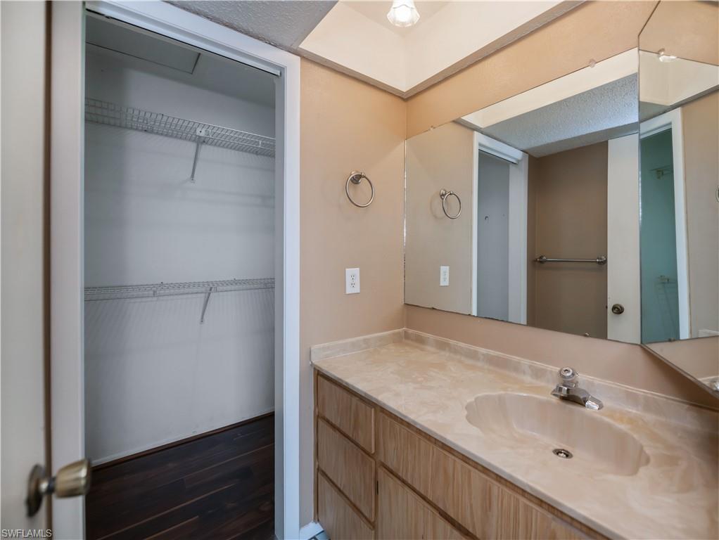 808 Cape Coral Pkwy W 204 Property Photo 23