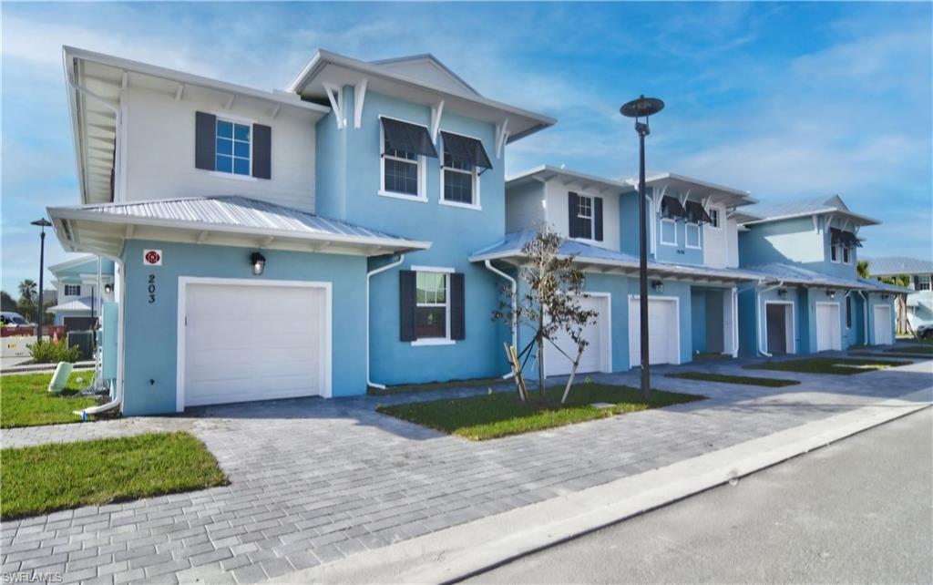 26381 Coco Cay Cir 203 Property Photo 3