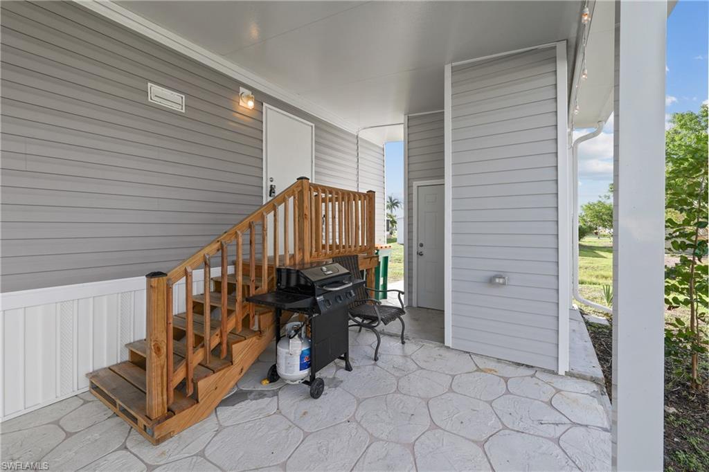 1747 Beverly Dr Property Photo 3