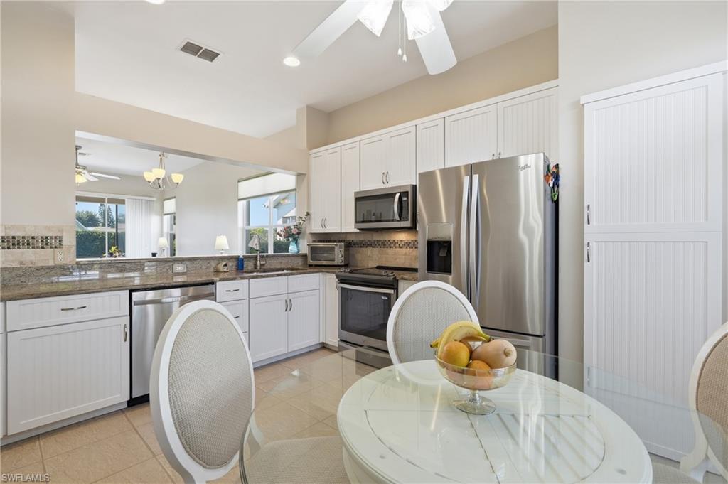 12784 Devonshire Lakes Cir Property Photo 4