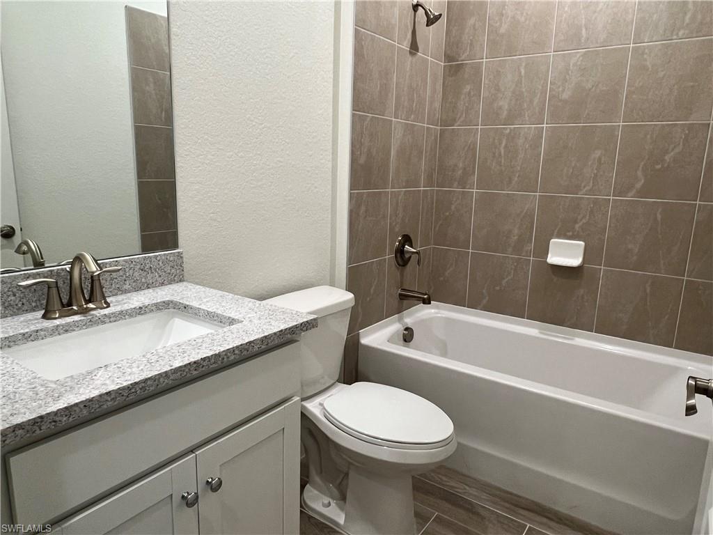1232 Nw 21st Pl Property Photo 8