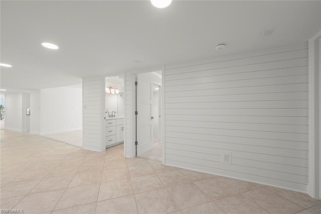 3145 W Gulf Dr 102 Property Photo 6