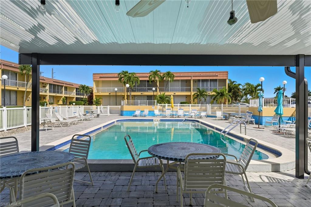 2907 Del Prado Blvd S B7 Property Photo 25