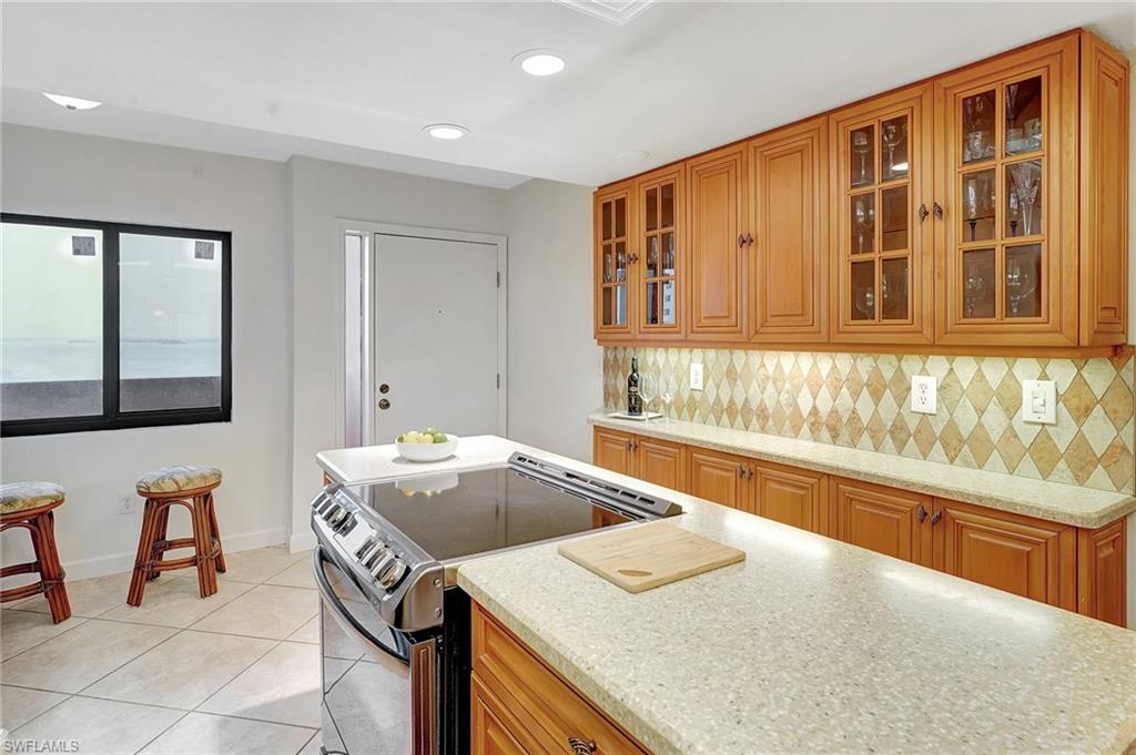 4263 Bay Beach Ln 714 Property Photo 14