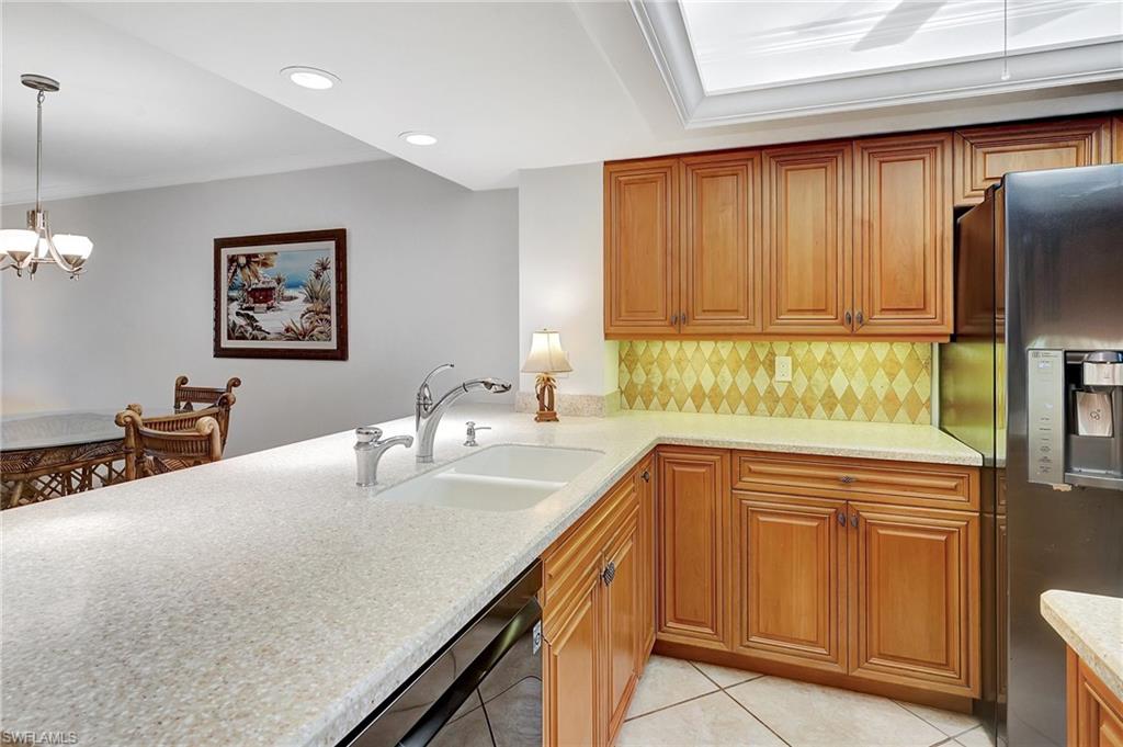 4263 Bay Beach Ln 714 Property Photo 17