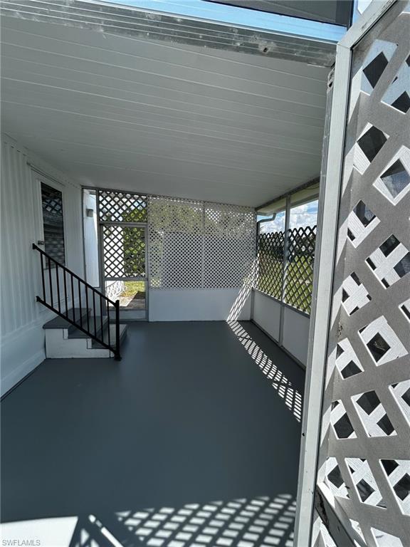26186 Princess Ln Property Photo 5