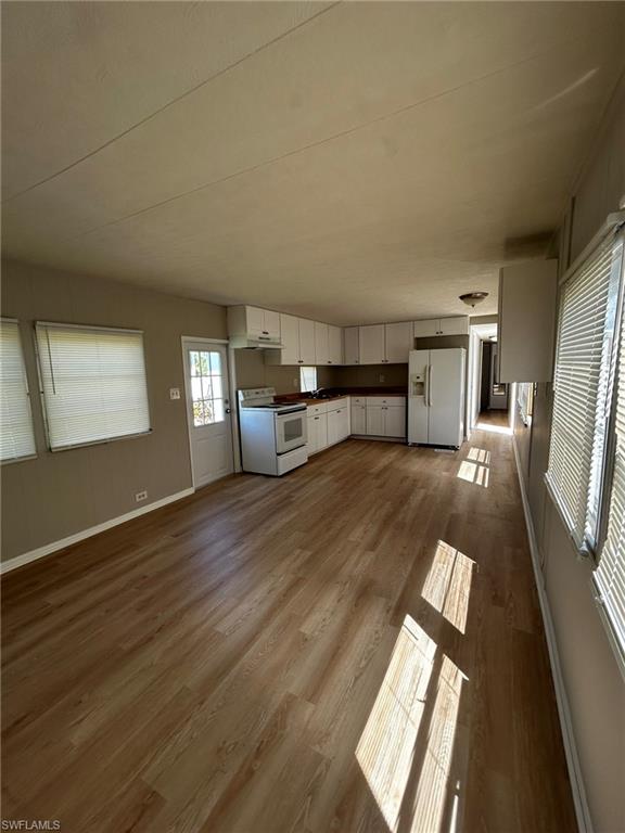 26186 Princess Ln Property Photo 8