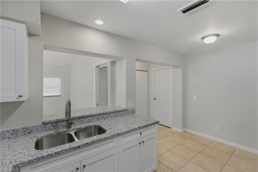 728 Tower Dr Property Photo 13