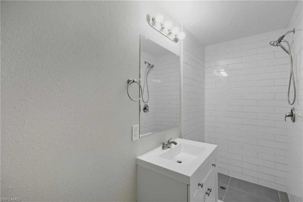 728 Tower Dr Property Photo 29