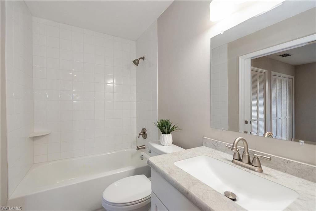 15630 Crystal Lake Dr 102 Property Photo 22