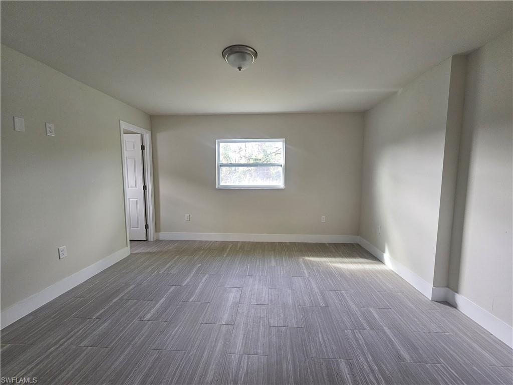 874 Apartment St E Property Photo 14