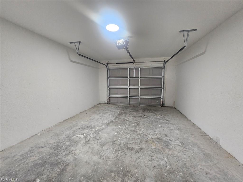 874 Apartment St E Property Photo 20