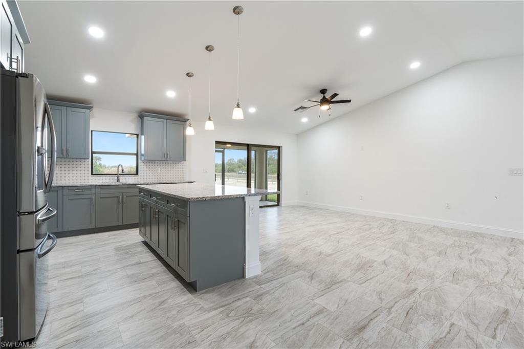 7537 19th Ter Property Photo 11
