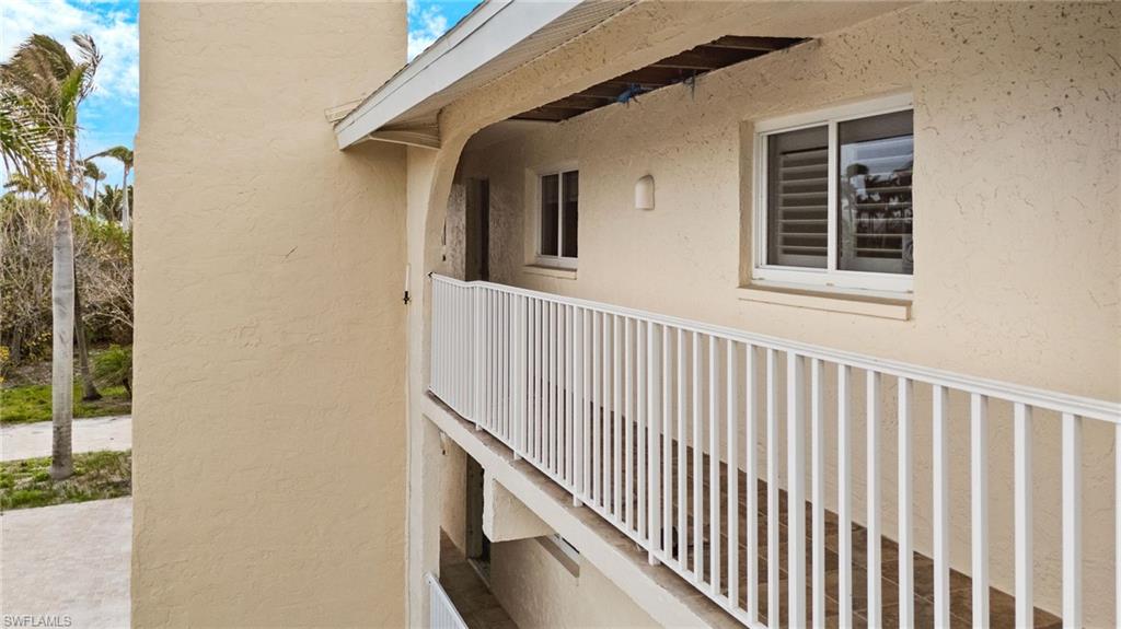 527 E Gulf Dr 204 Property Photo 10