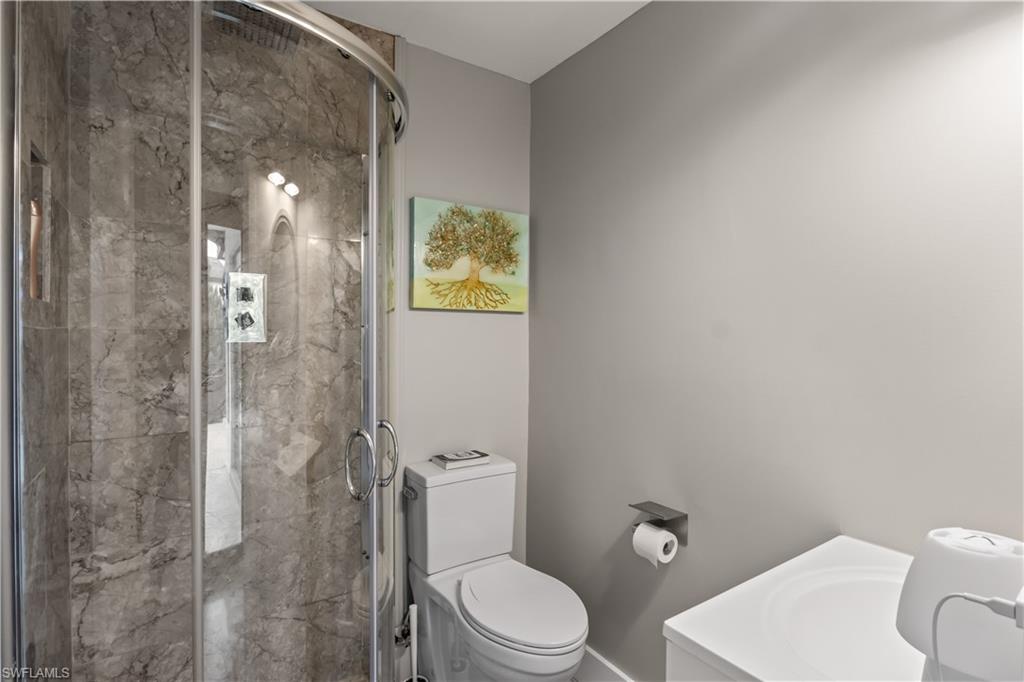 2420 Cherimoya Ln Property Photo 17