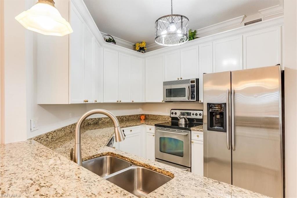 10060 Lake Cove Dr 202 Property Photo 15