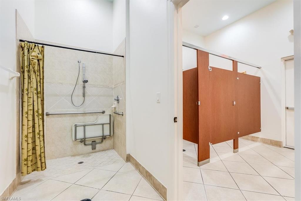 10060 Lake Cove Dr 202 Property Photo 35