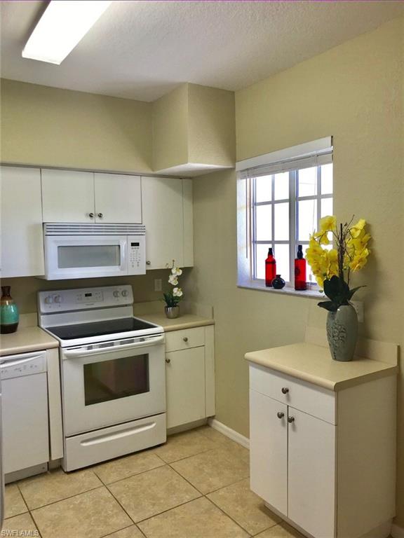 8342 Bernwood Cove Loop 807 Property Photo 9