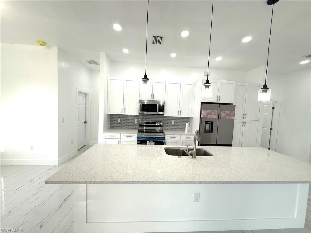 2025014555 Property Photo 15
