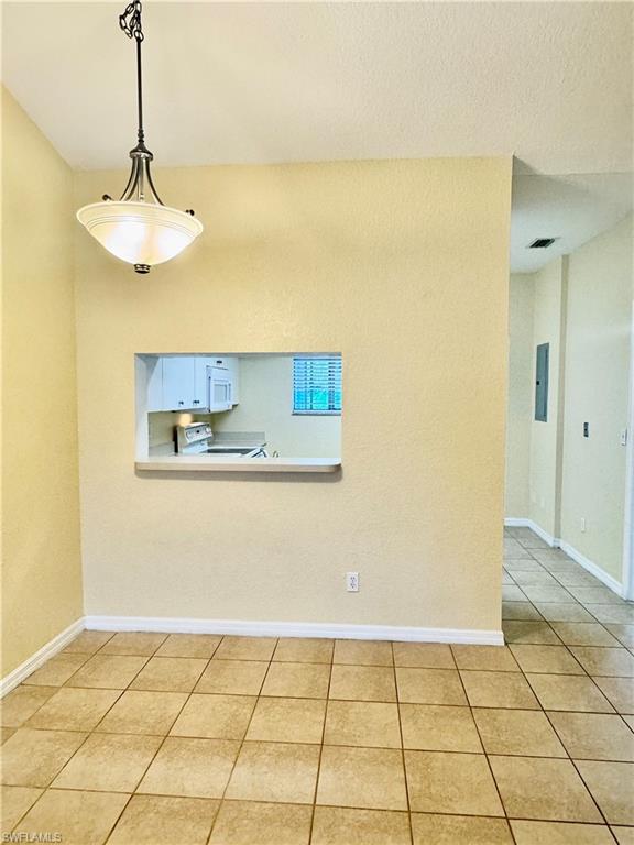 8313 Bernwood Cove Loop S 1204 Property Photo 5