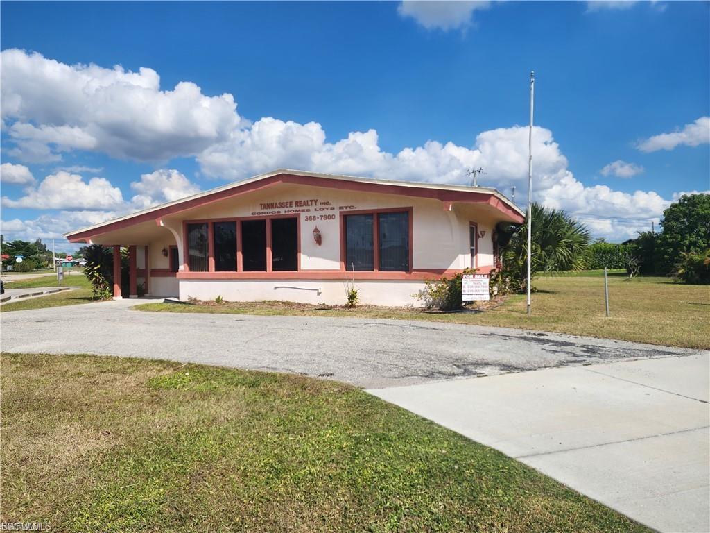 1003 Leeland Heights Blvd W Property Photo 2