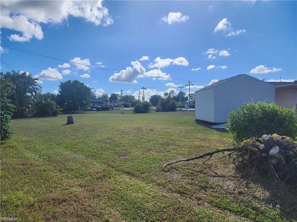 1003 Leeland Heights Blvd W Property Photo 4