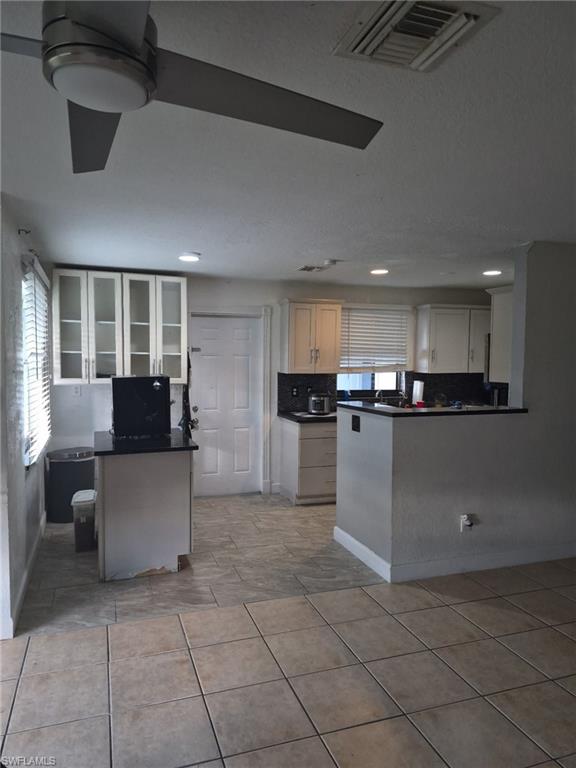 114 Oleander Rd Property Photo 4