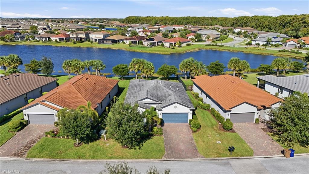 16083 Mistflower Dr Property Photo 3