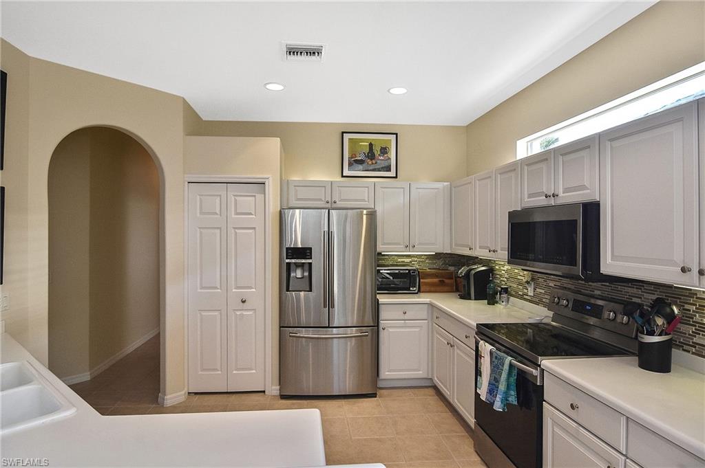 8156 Woodridge Pointe Dr Property Photo 26