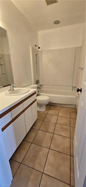 2271 1st St 25 Property Photo 4