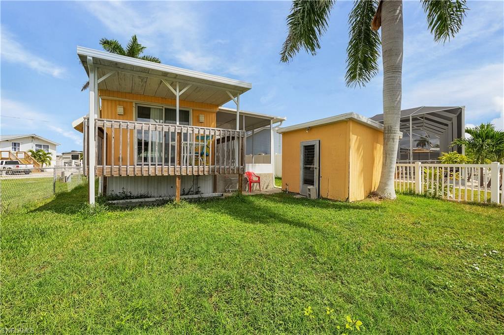 3851 Coconut Dr Property Photo 4