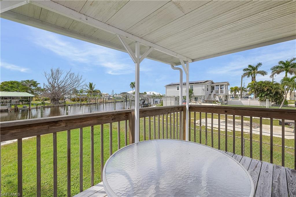 3851 Coconut Dr Property Photo 6