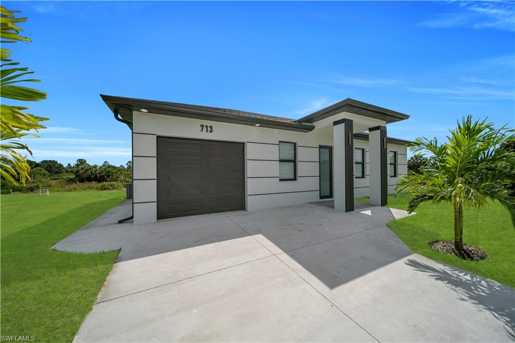 713 Roma AVE S Property Photo 1