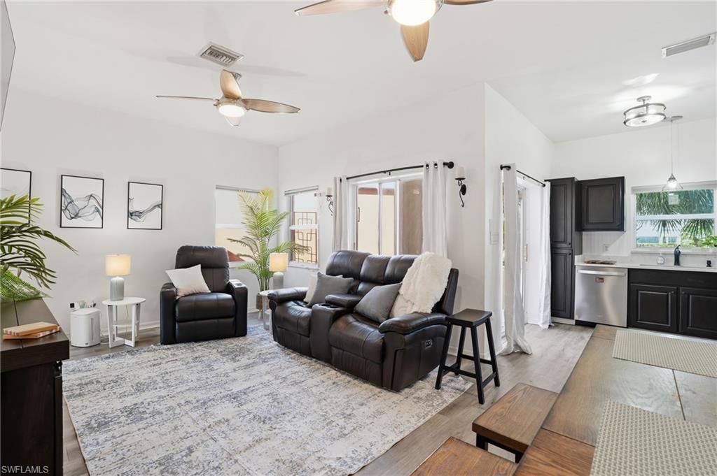10733 Rio Mar Cir Property Photo 7