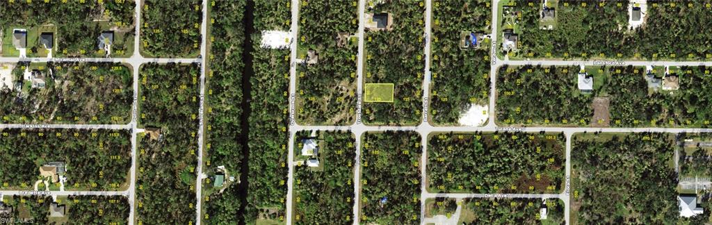 378 Troutdale St Property Photo 2