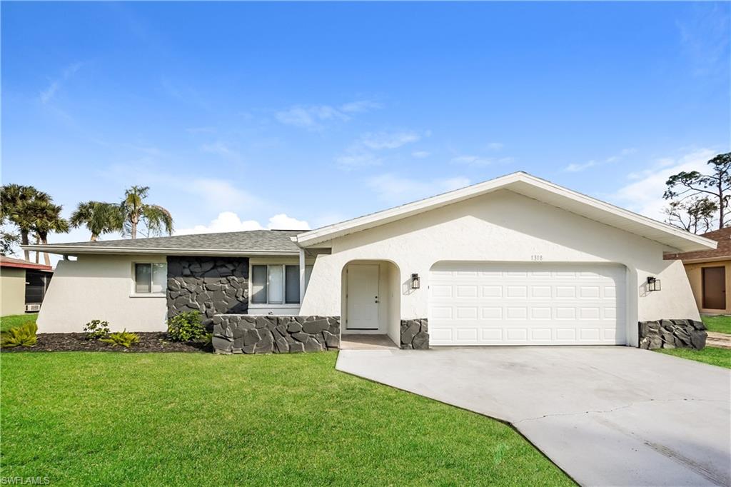 1318 Arrow St Property Photo 1