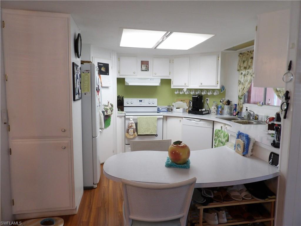 737 Knotty Pine Cir Property Photo 4