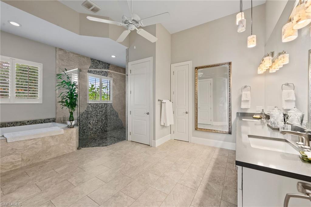 14994 Bonaire Cir Property Photo 13