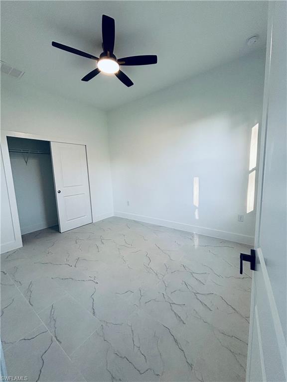 563 Oakshire Ln Property Photo 17